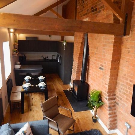 Vila Vip 3Br Grade2 Luxurious Industrial House With Wood Fire, Electric Blinds And Big Cast Iron Windows In The Heart Of The Jq Birmingham Exteriér fotografie