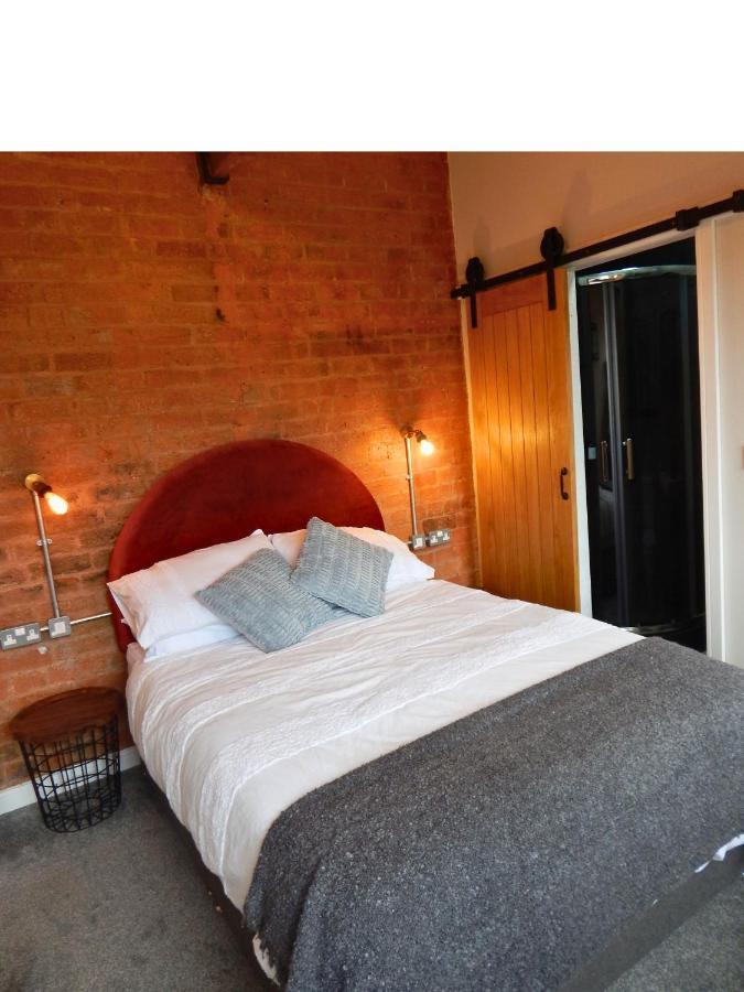 Vila Vip 3Br Grade2 Luxurious Industrial House With Wood Fire, Electric Blinds And Big Cast Iron Windows In The Heart Of The Jq Birmingham Exteriér fotografie