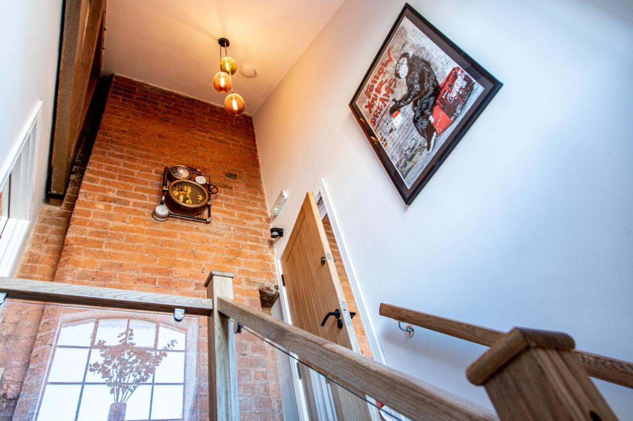 Vila Vip 3Br Grade2 Luxurious Industrial House With Wood Fire, Electric Blinds And Big Cast Iron Windows In The Heart Of The Jq Birmingham Exteriér fotografie