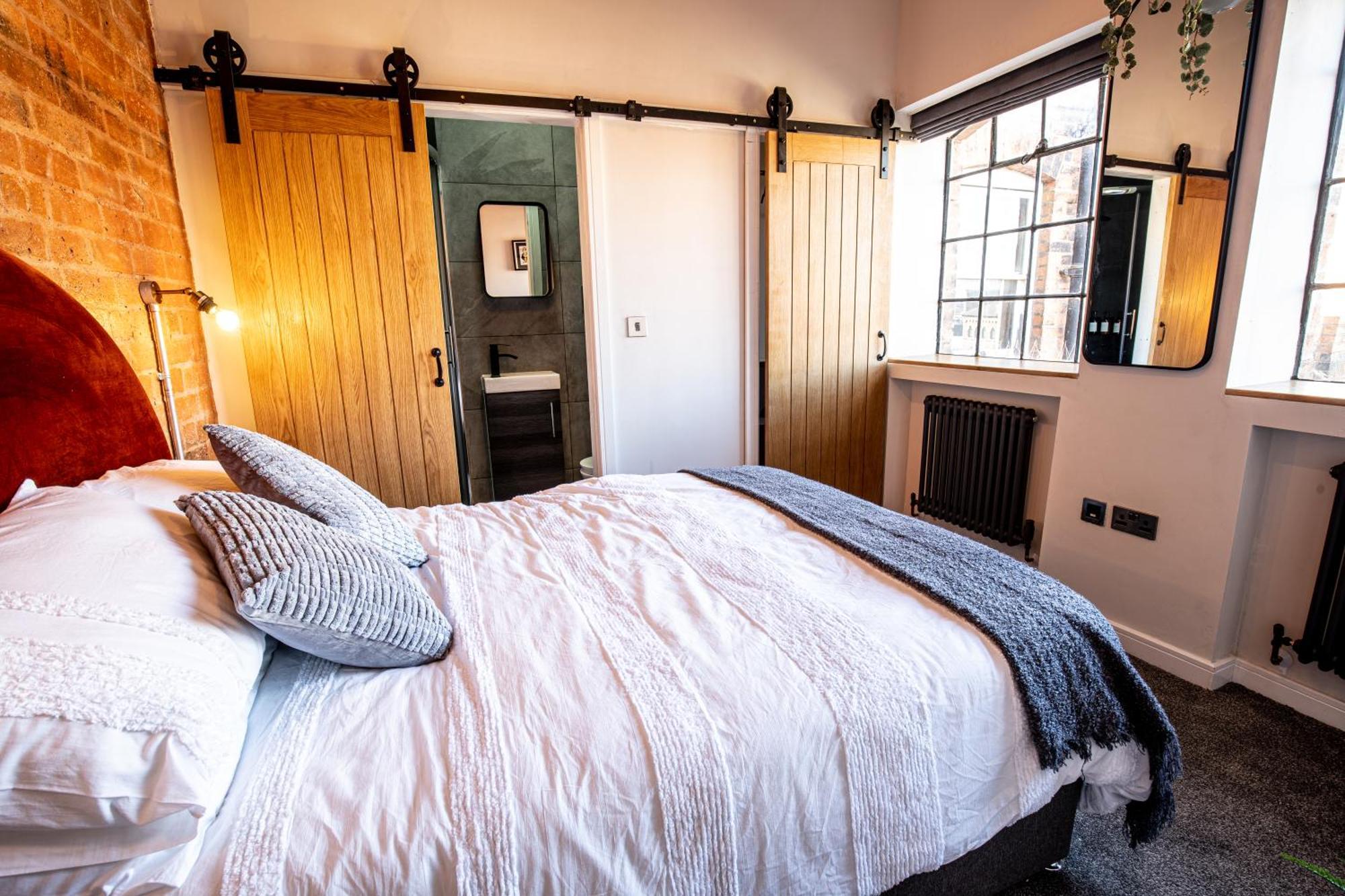 Vila Vip 3Br Grade2 Luxurious Industrial House With Wood Fire, Electric Blinds And Big Cast Iron Windows In The Heart Of The Jq Birmingham Exteriér fotografie
